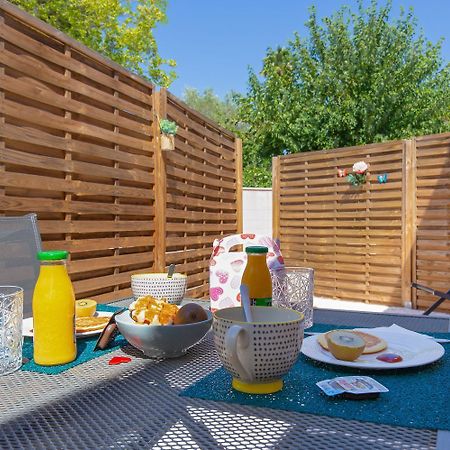 Appartement Jacuzzi 4 Etoiles Beaute - Mbroom Var Puget-sur-Argens Exterior photo