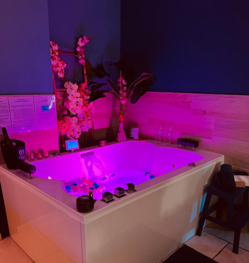 Appartement Jacuzzi 4 Etoiles Beaute - Mbroom Var Puget-sur-Argens Exterior photo
